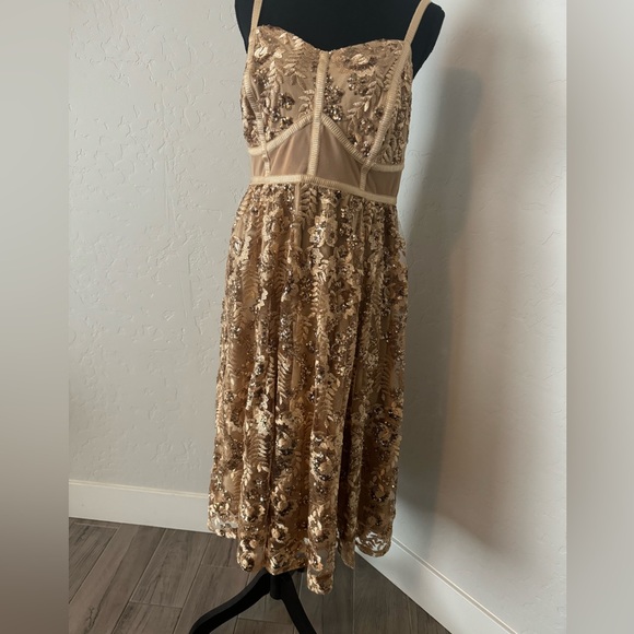 Torrid Gold sequin formal dress - Picture 8 of 9